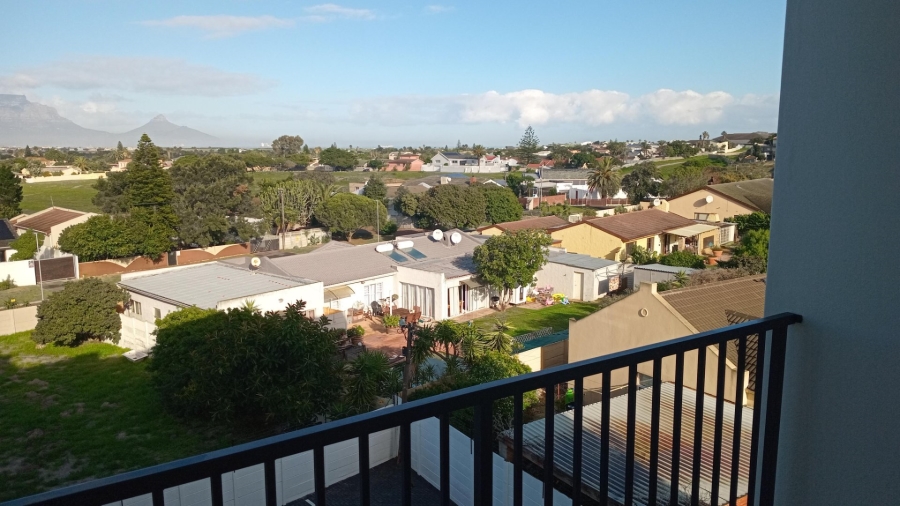 2 Bedroom Property for Sale in Table View Western Cape